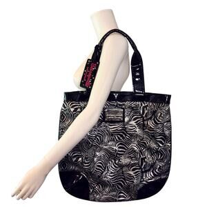 Betsey Johnson Betseyville Zebra Tote Black Silver Vinyl Wilderkind Black Patent